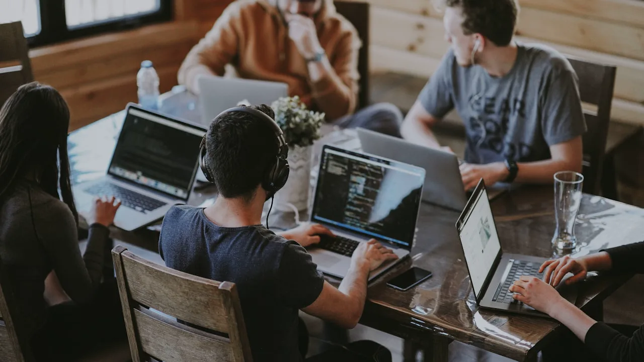 Travail collaboratif et concertation des parties prenantes
